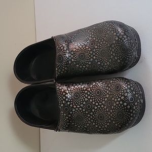 DANSKO Professional Medallion Leather Clogs